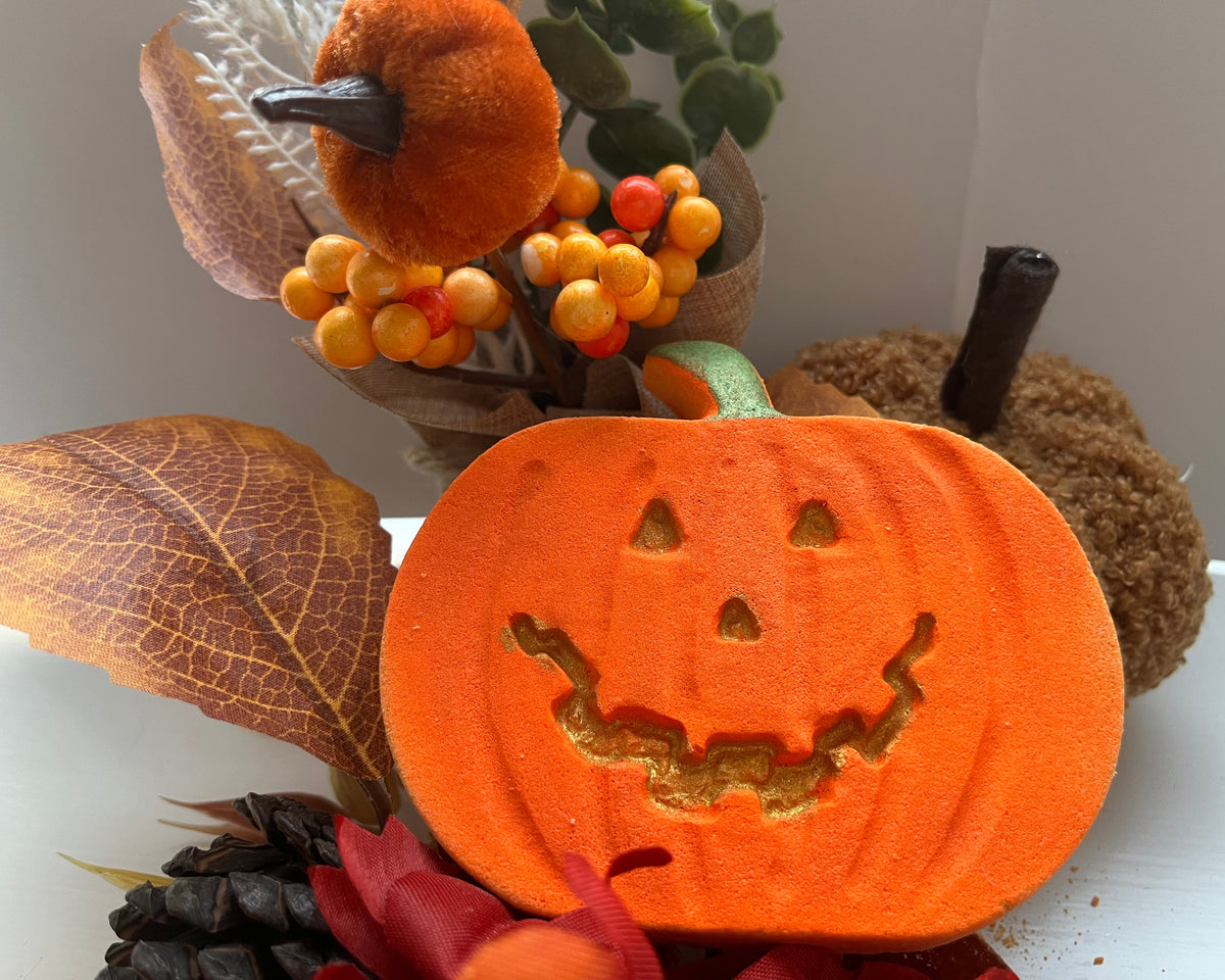 Pumpkin Face Halloween  Bath Bomb